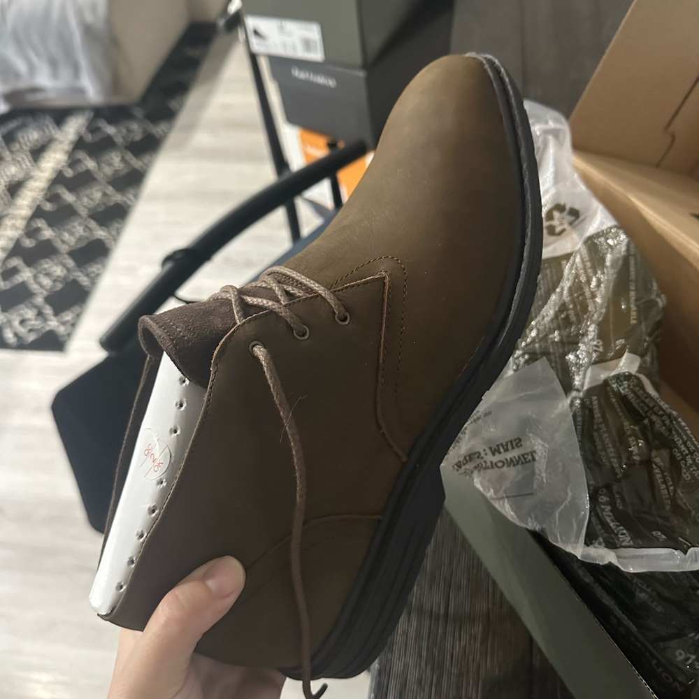 NIB Timberland Sawyer Lane Waterproof Chukka